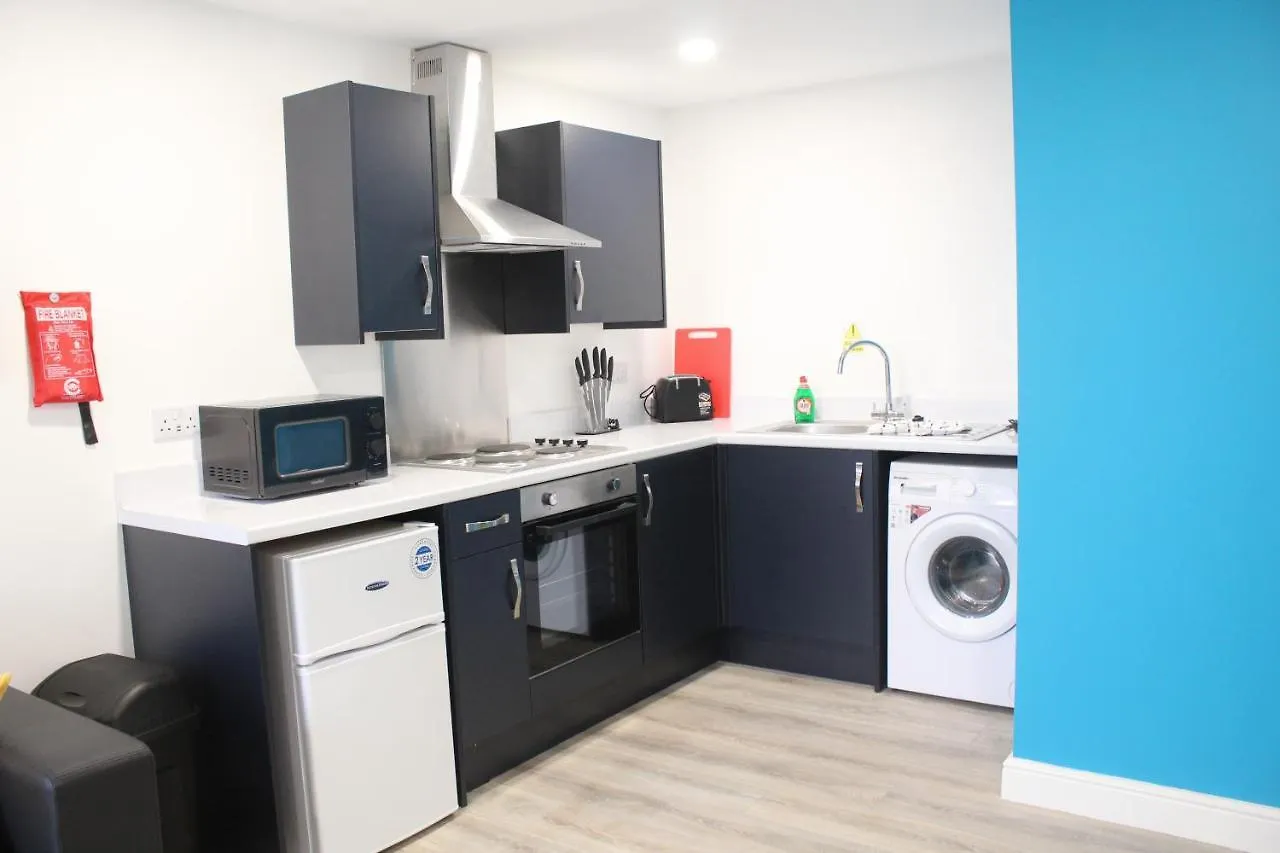 Maze Apartments And Rooms Free Parking キングストン・アポン・ハル 0*,
