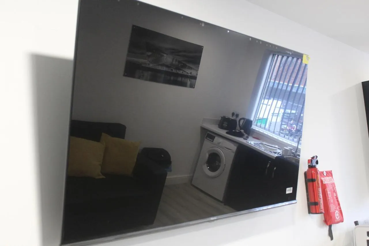 Maze Apartments And Rooms Free Parking キングストン・アポン・ハル