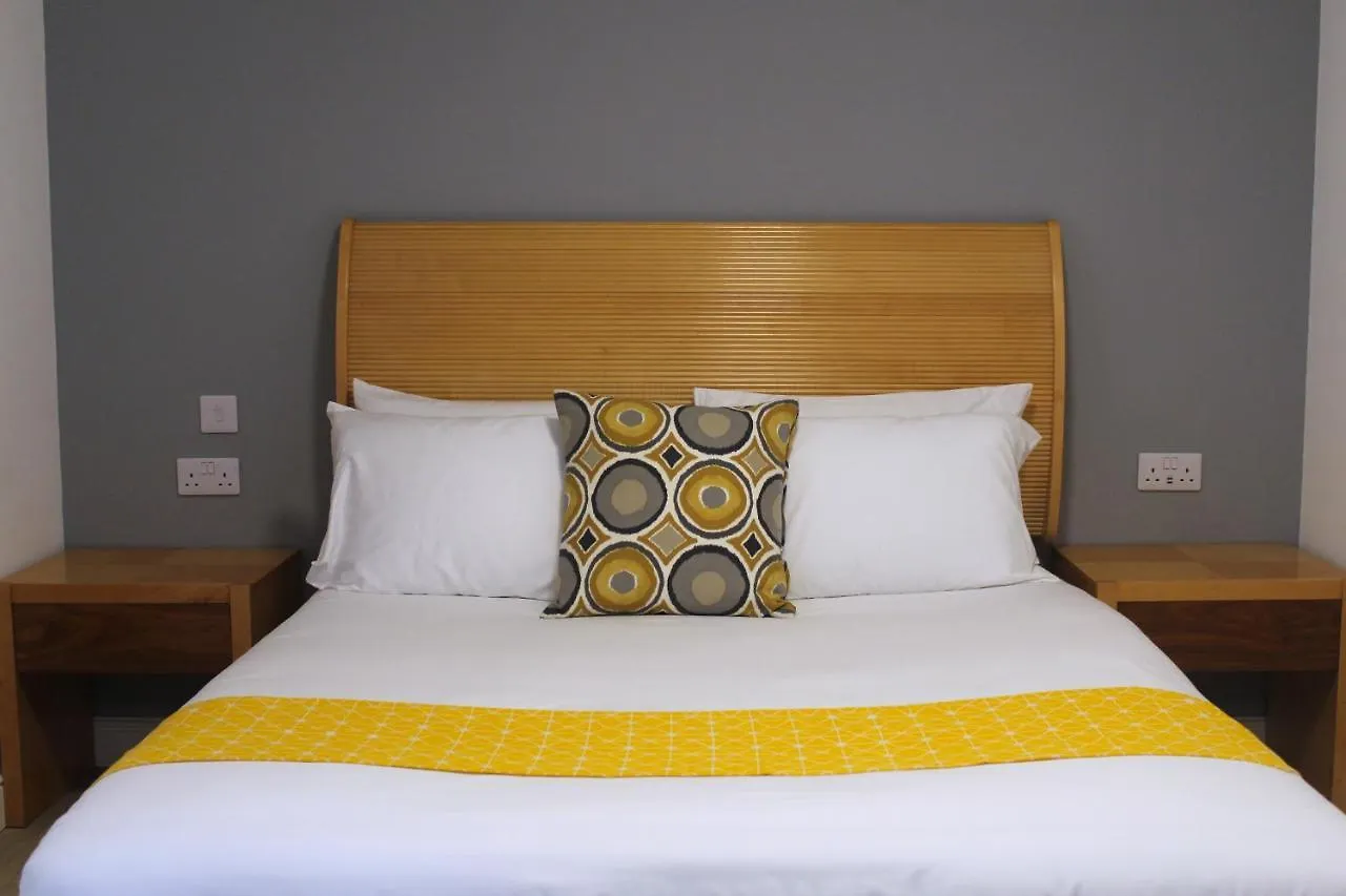 Maze Apartments And Rooms Free Parking キングストン・アポン・ハル